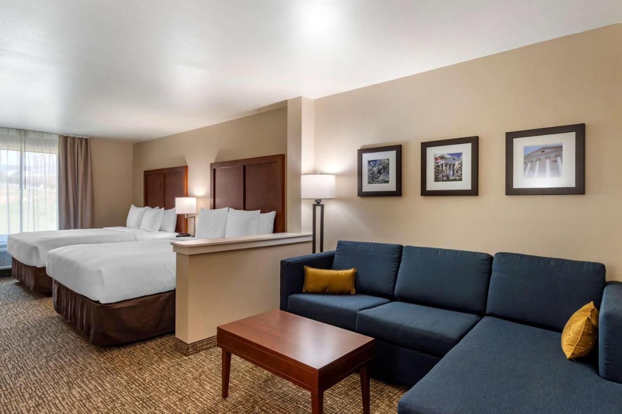 Comfort Inn & Suites Charlottesville Kültér fotó